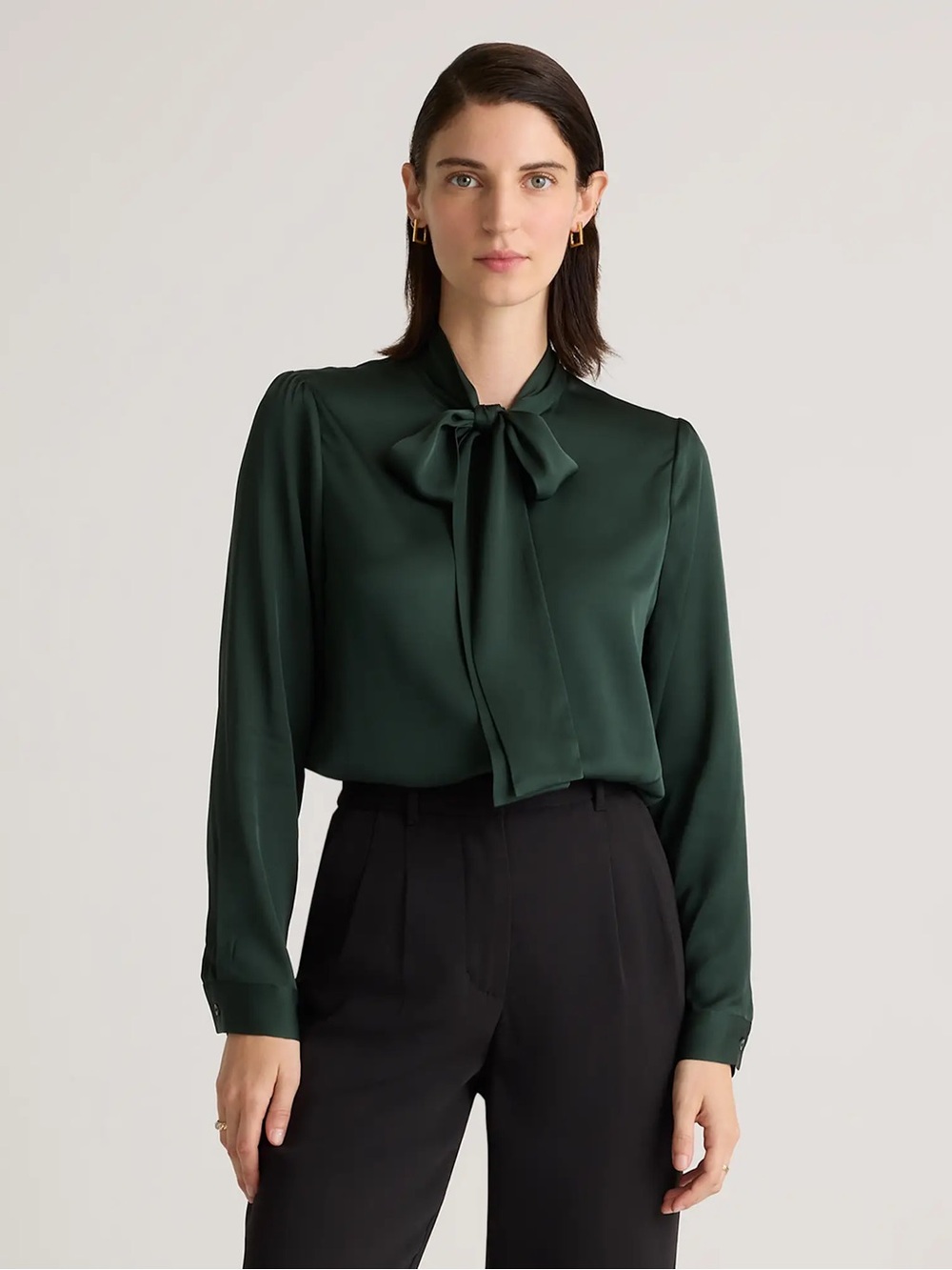 Quince Emerald Green Stretch Silk Button Down Tie Neck Blouse Size XS Washable